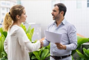 ¿Puede cualquier persona ser administrador de edificios?